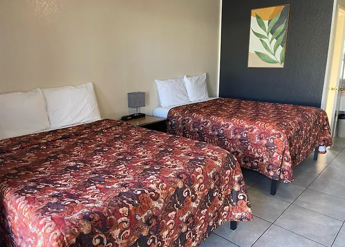 Soledad Motel 8