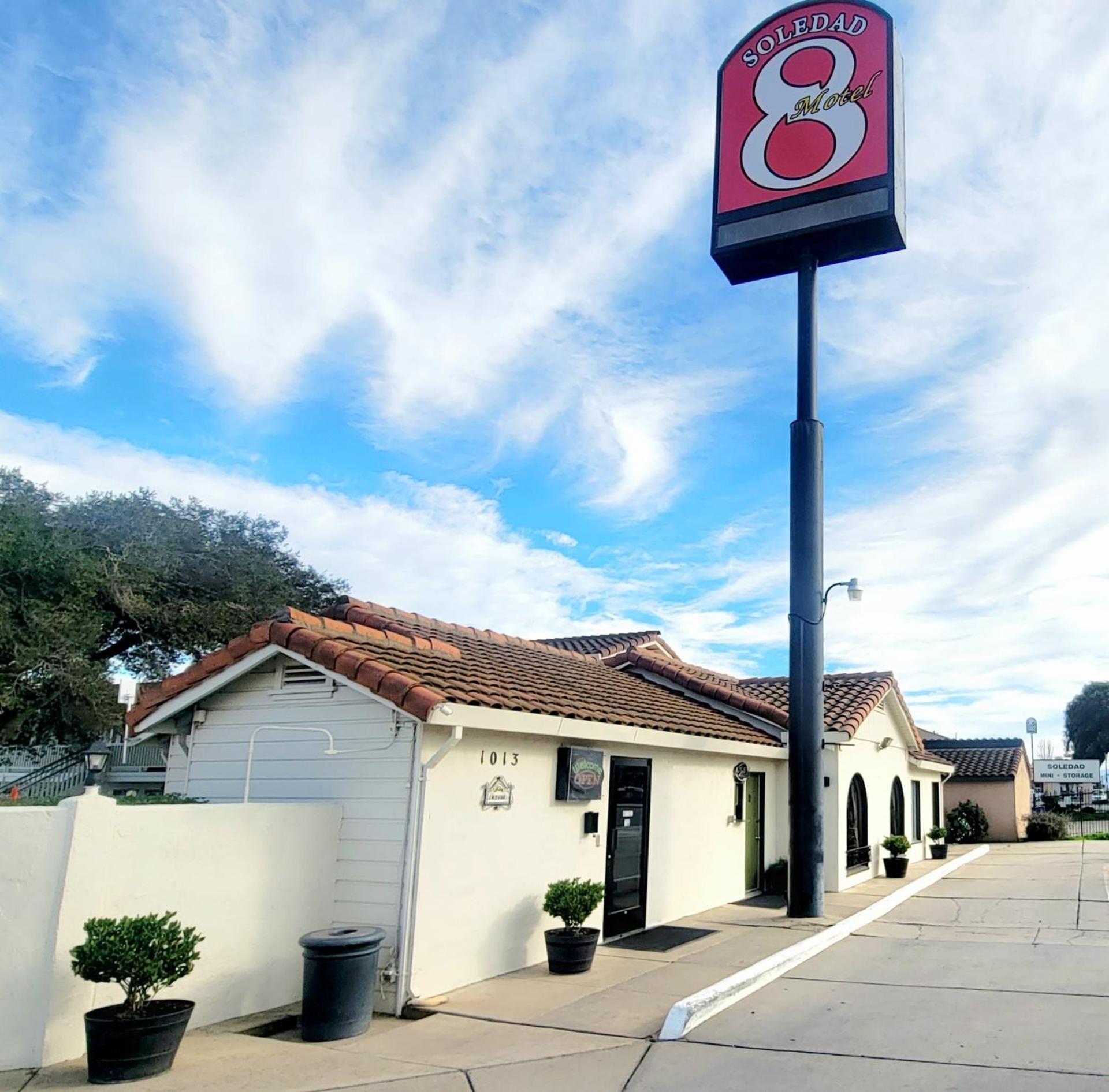 Hotel 8 Soledad